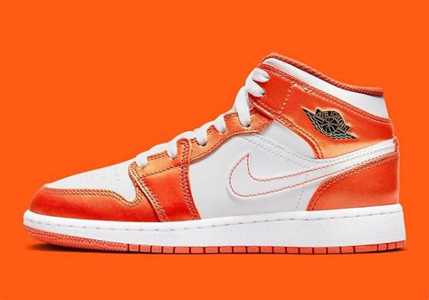 nike jordans oranje geel|jordan mid metallic orange shoes.